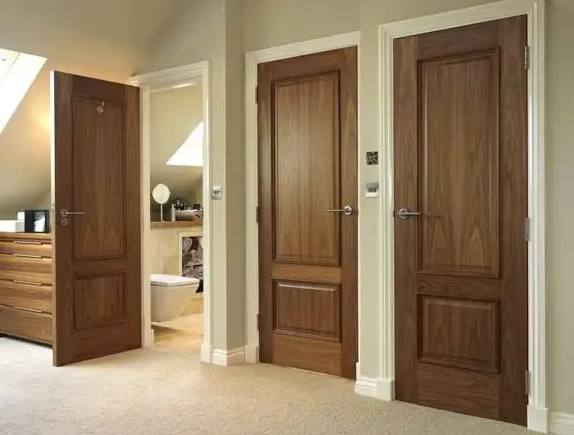 家具安装：分享实木门的选购小窍门